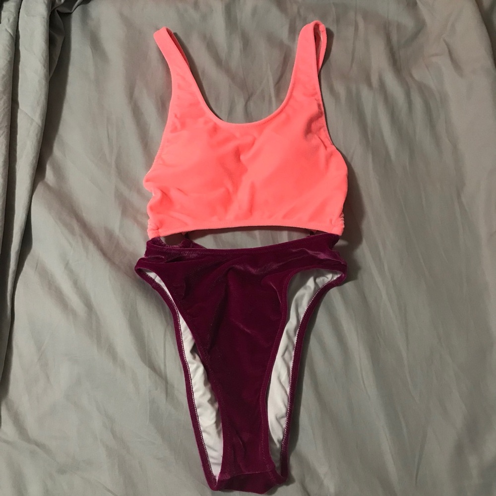 NWOT Victoria’s Secret Swimsuit